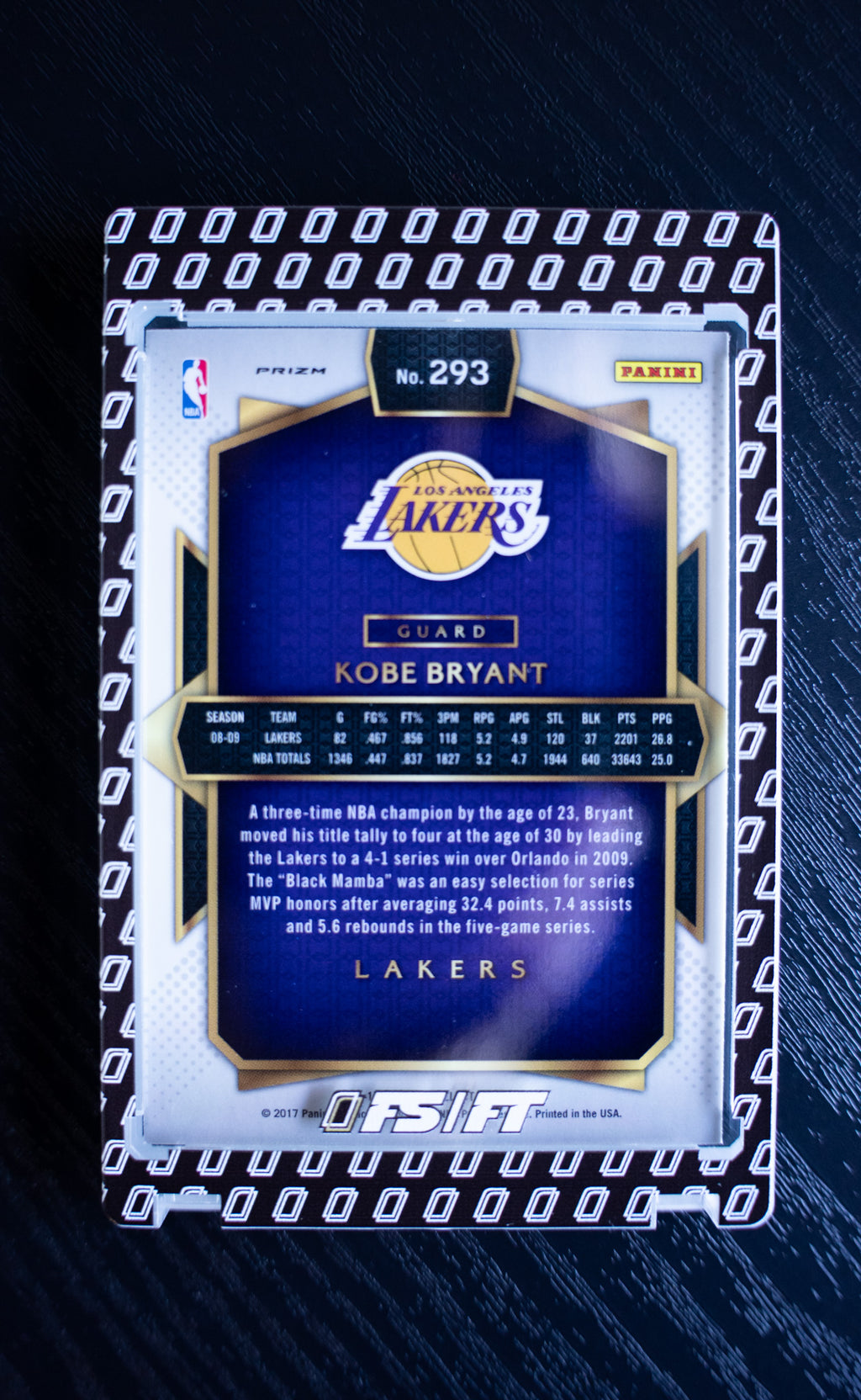 Black & White 35pt Mag - All Over Pattern