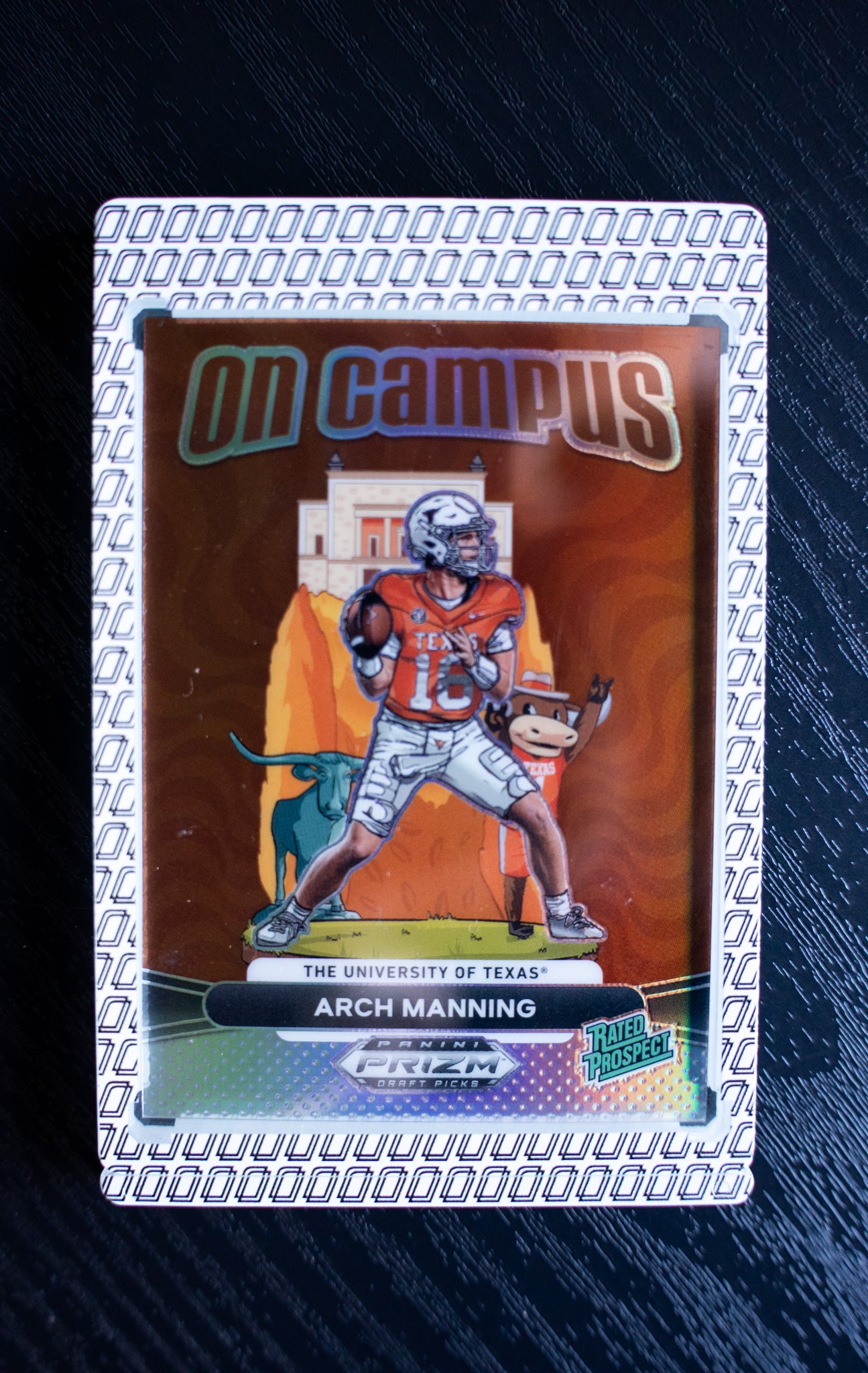 White & Black 35pt Mag - All Over Pattern