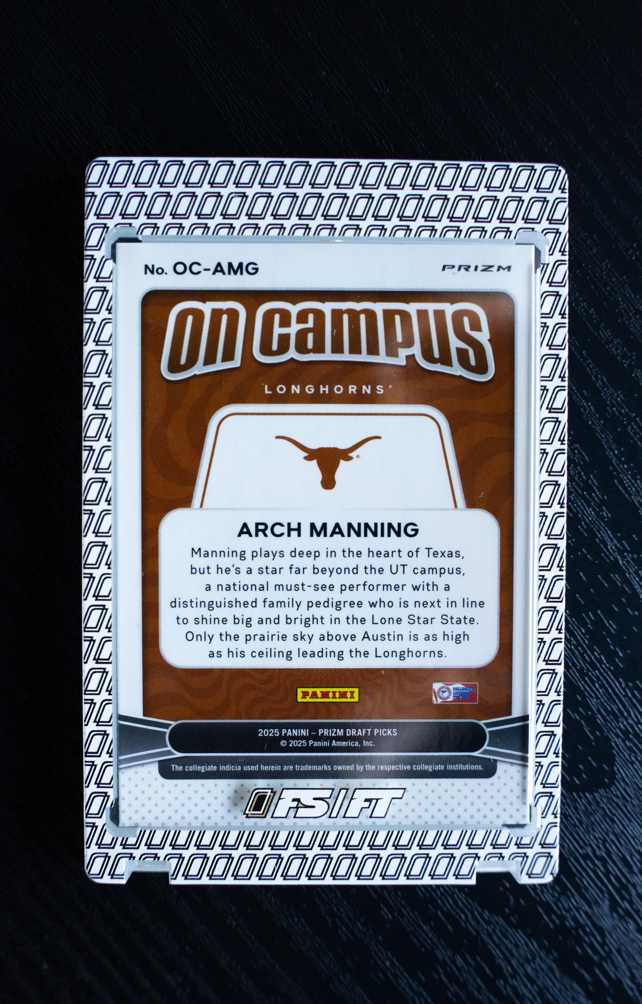 White & Black 35pt Mag - All Over Pattern