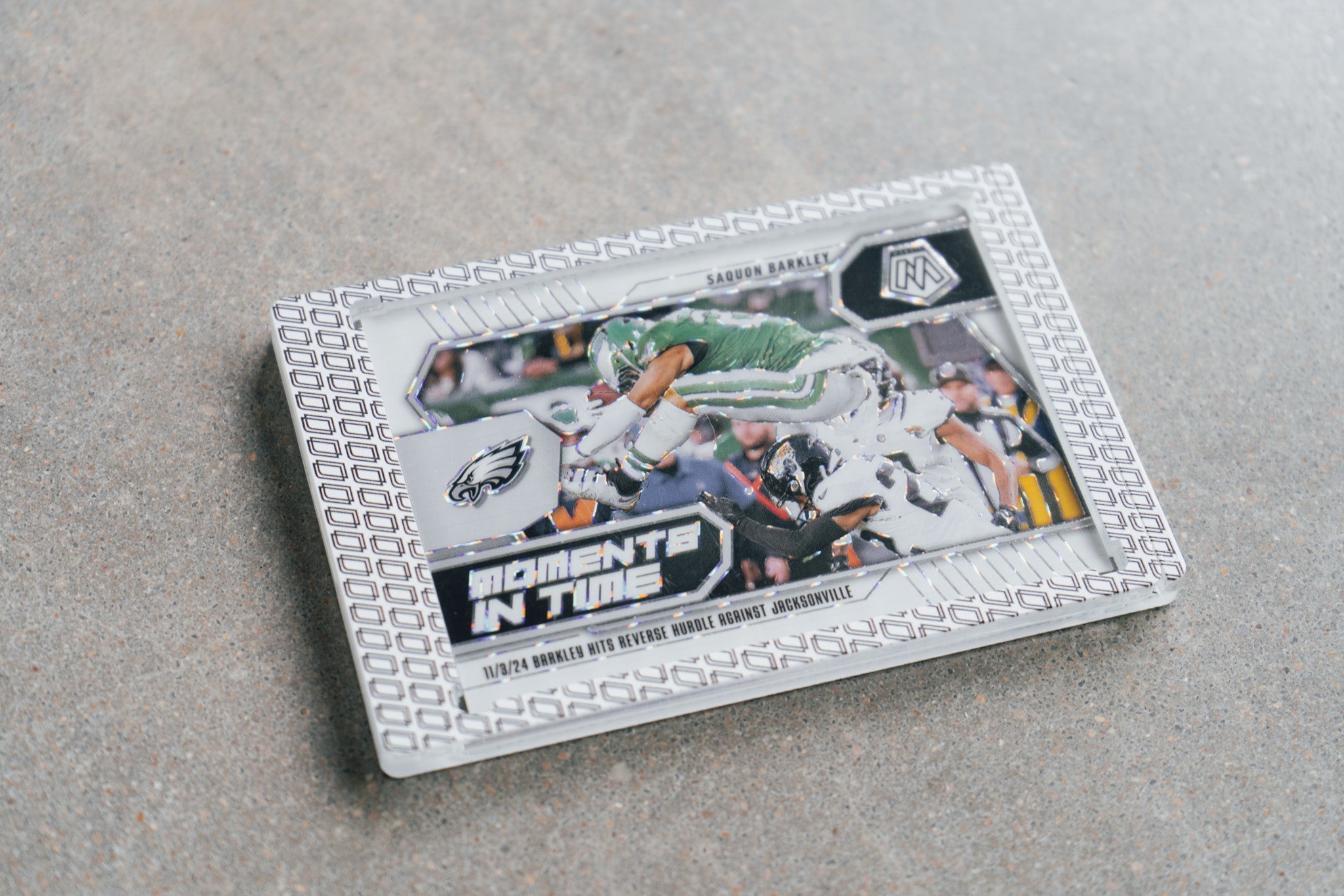 White & Black 35pt Mag - All Over Pattern